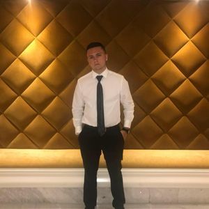 Meet your Posher, Thomas